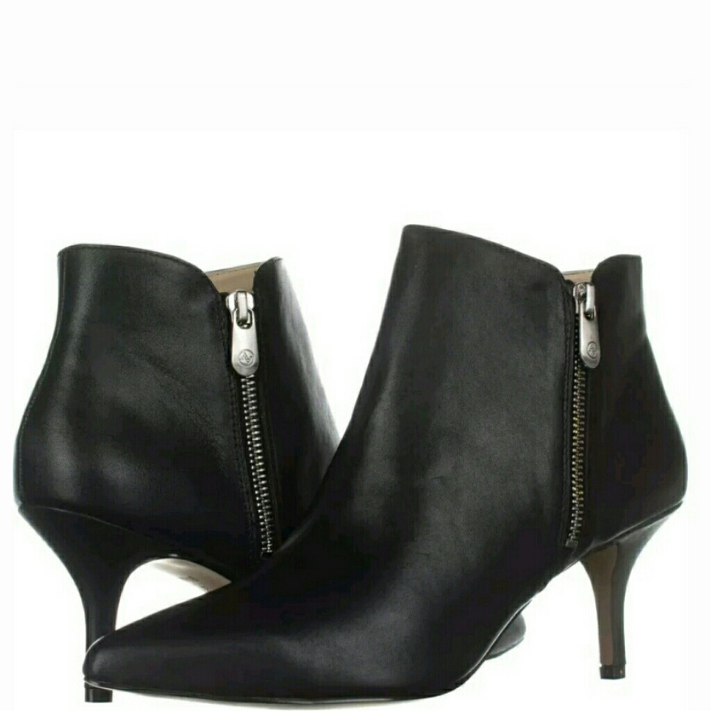 🆕Adrienne Vittadini Double Zip Black Leather Booties
